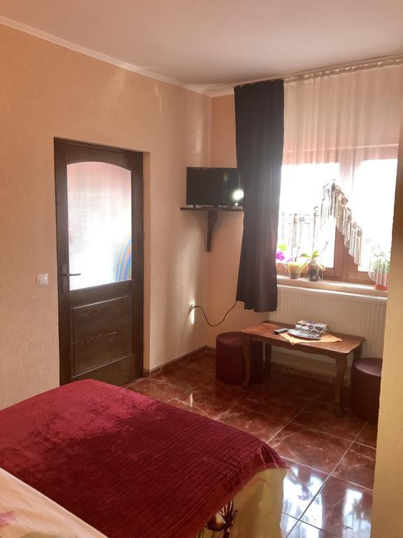 Vila La Izvor Petresti Zewnętrze zdjęcie