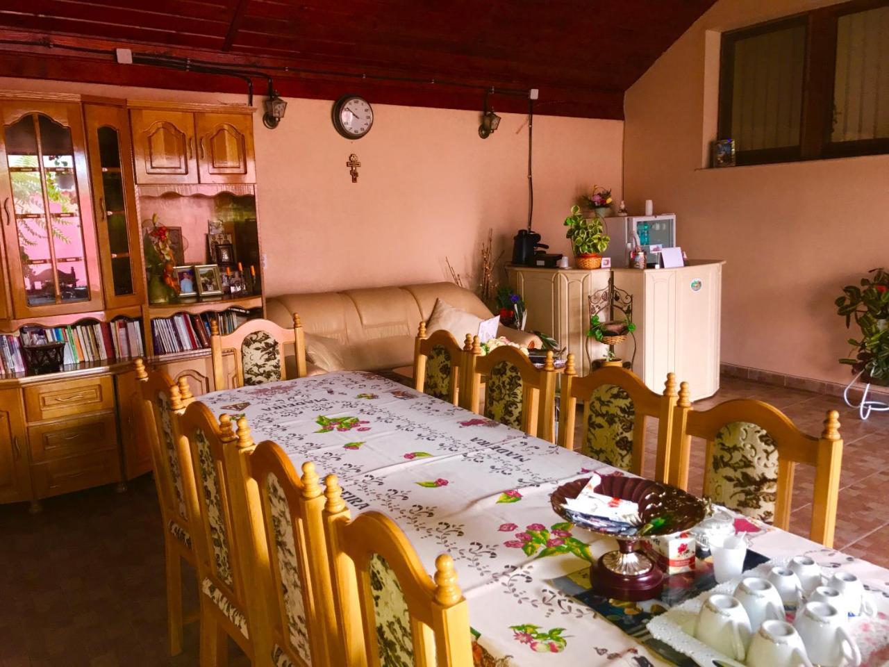 Vila La Izvor Petresti Zewnętrze zdjęcie